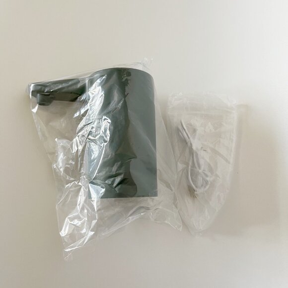 Electric & Hand Press Water Pumps for 1 - 5 Gal Barrel Drinking Water - Picture 5 of 6